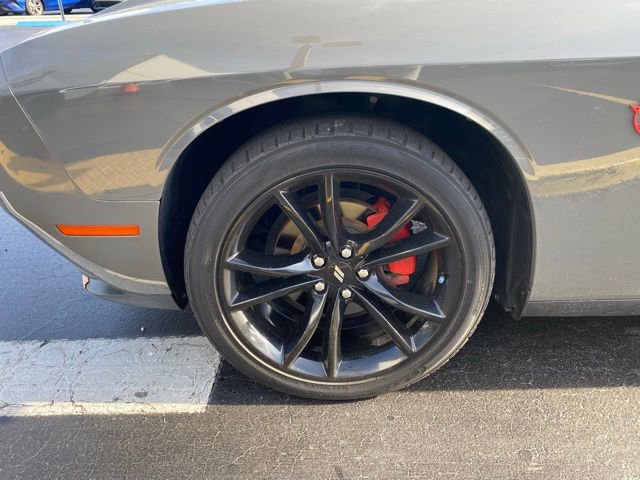 Used 2018 Dodge Challenger SXT w/ Blacktop Package image 12