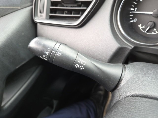 Used 2017 Nissan Rogue SV image 53