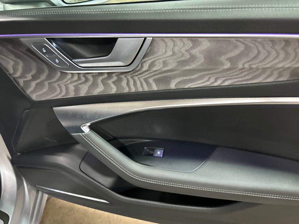 Used 2024 Audi A6 Premium Plus image 26