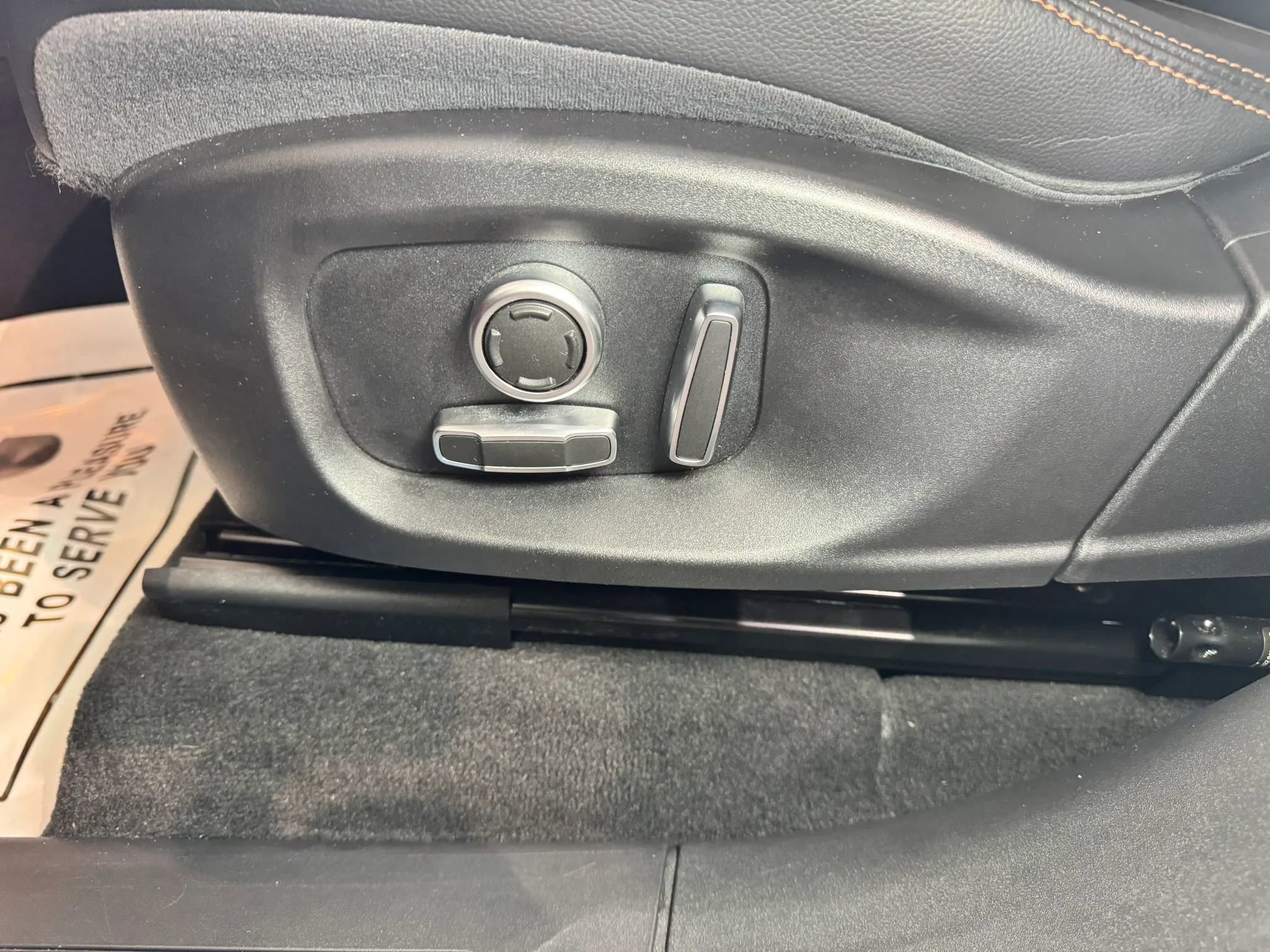 Used 2020 Jaguar F-PACE Prestige AWD/4WD image 12