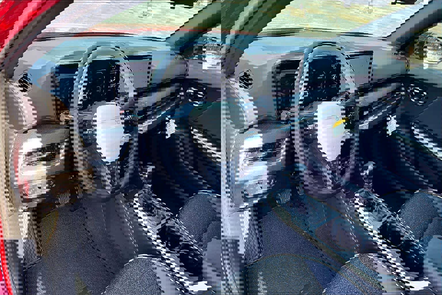 Used 2025 Kia K4 GT-Line w/ GT-Line Sunroof Package image 18