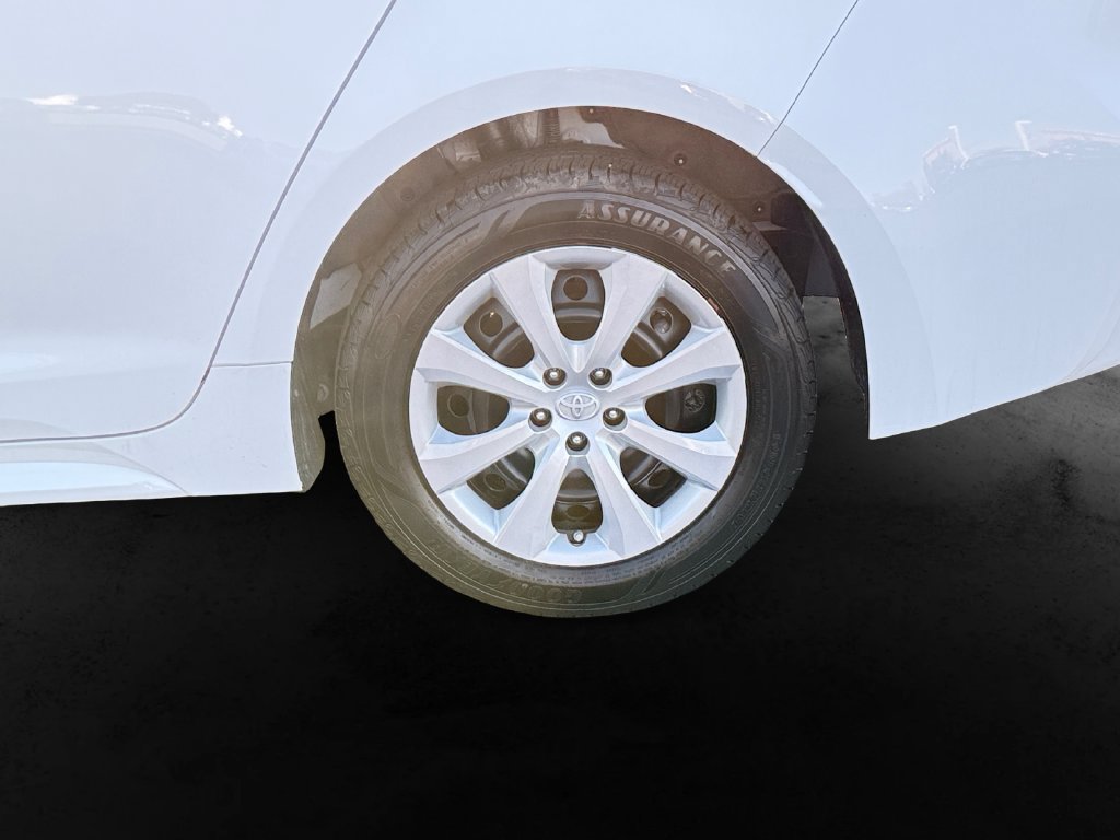 Used 2023 Toyota Corolla LE FWD image 11