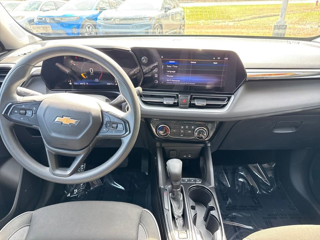 Used 2025 Chevrolet TrailBlazer LT image 15