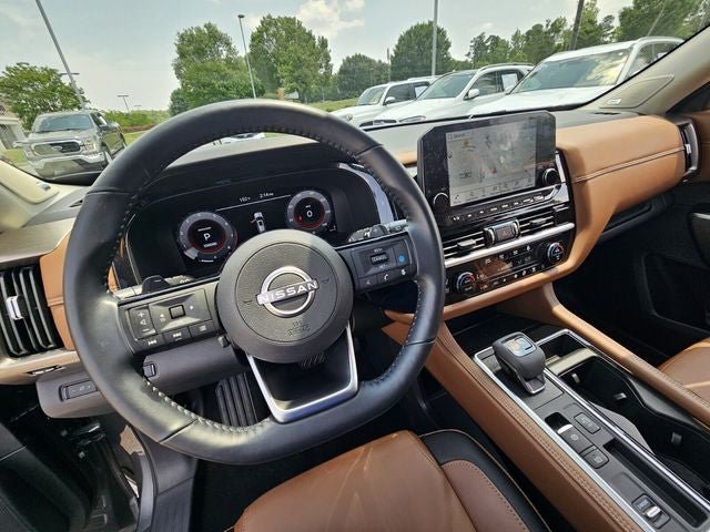 Used 2025 Nissan Pathfinder Platinum w/ Cargo Package FWD image 28