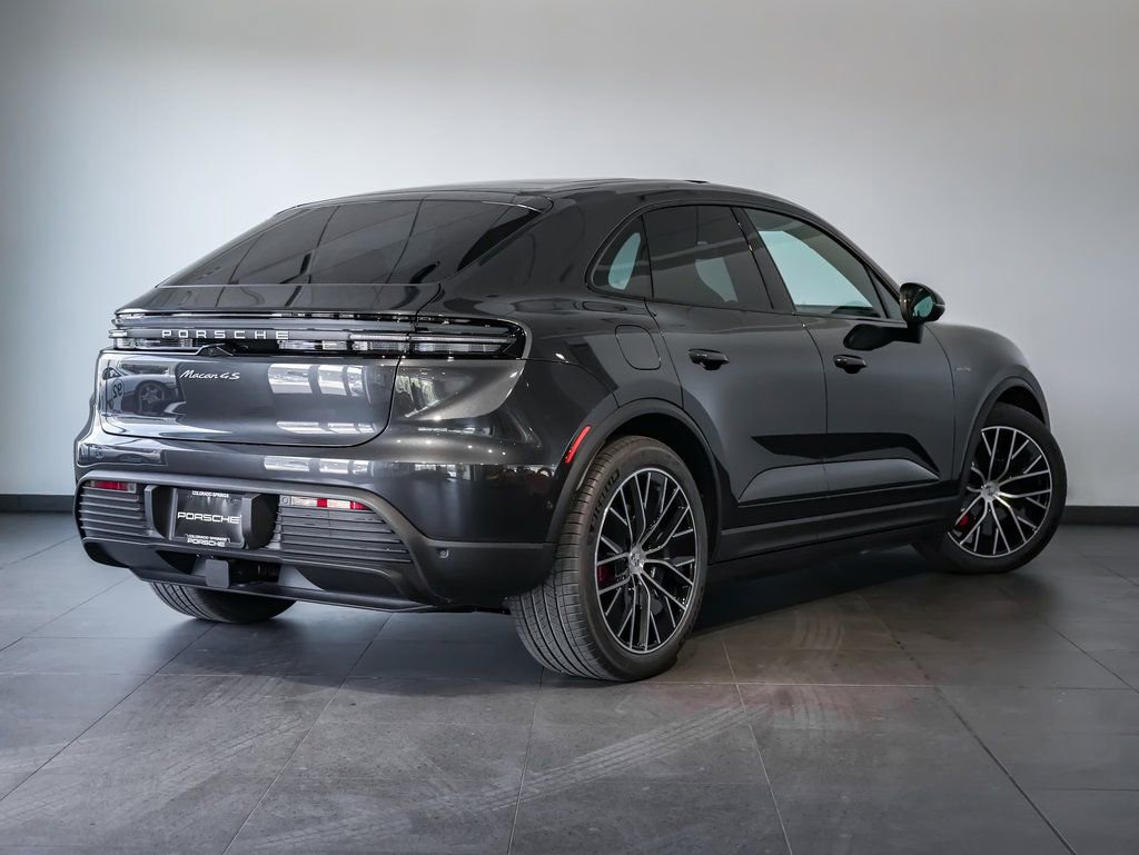 New 2026 Porsche Macan 4S Electric image 7
