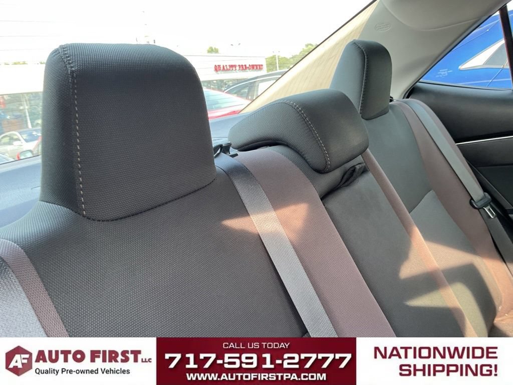 Used 2019 Toyota Corolla LE FWD image 14