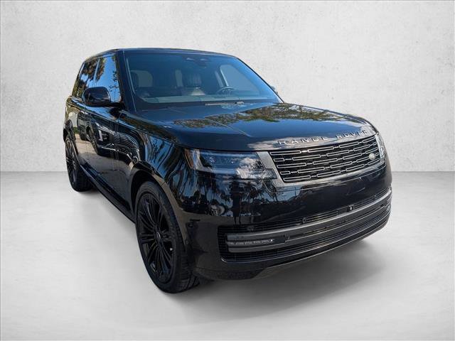 Used 2024 Land Rover Range Rover SE image 3