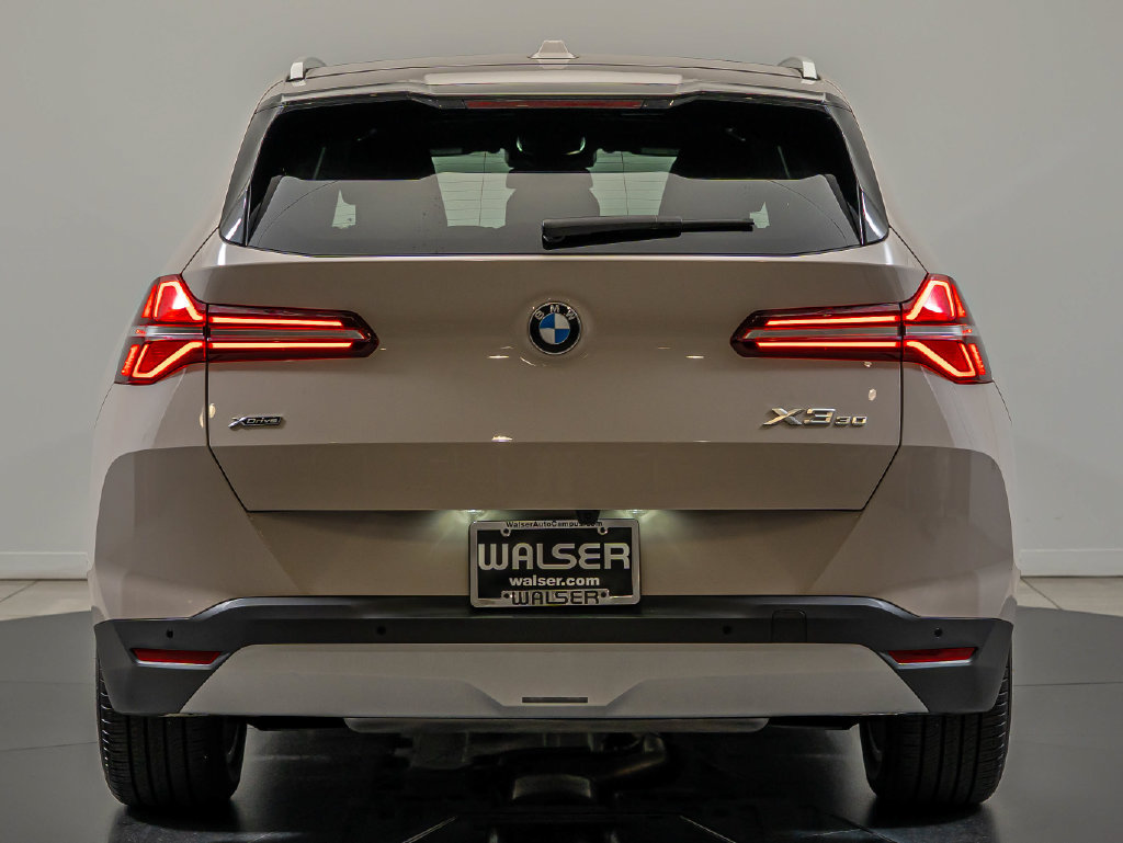 Used 2026 BMW X3 xDrive30i w/ Premium Package AWD/4WD image 6