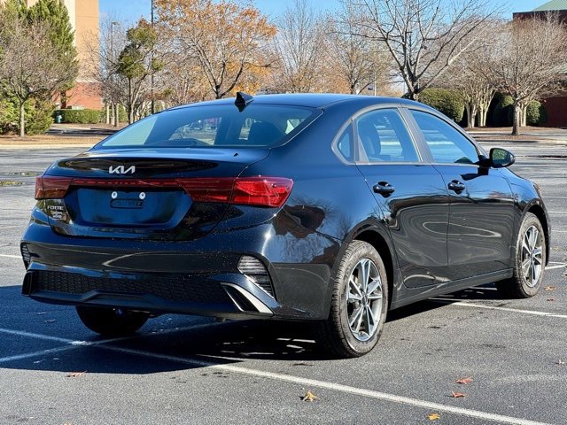 Used 2024 Kia Forte LXS w/ LXS Technology Package image 7