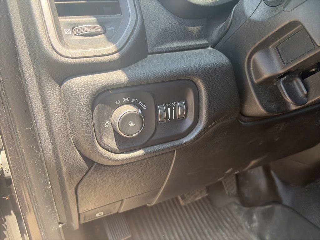 Used 2020 RAM 2500 Tradesman AWD/4WD image 19