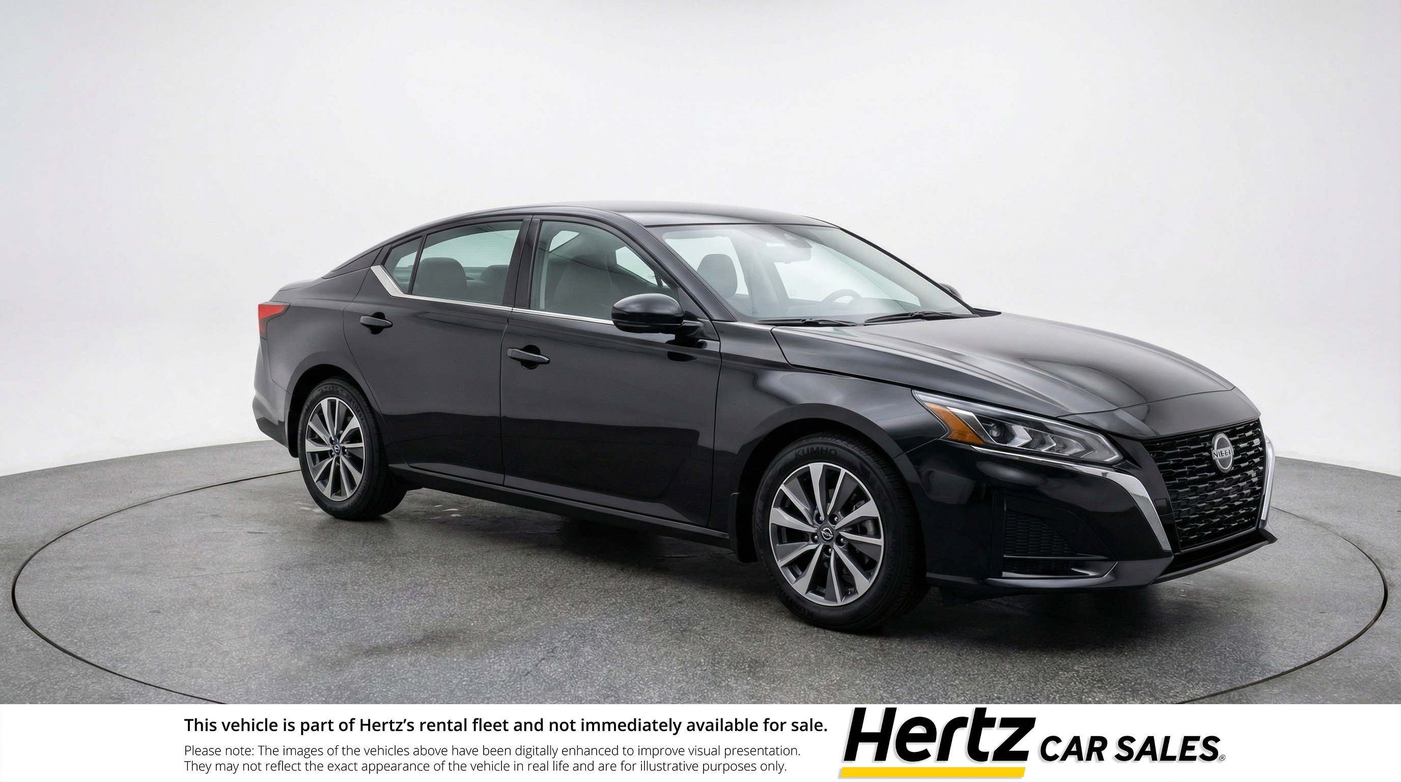 Used 2025 Nissan Altima 2.5 SV FWD image 1