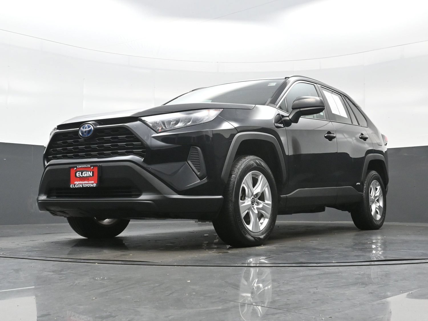 Used 2021 Toyota RAV4 LE AWD/4WD image 26