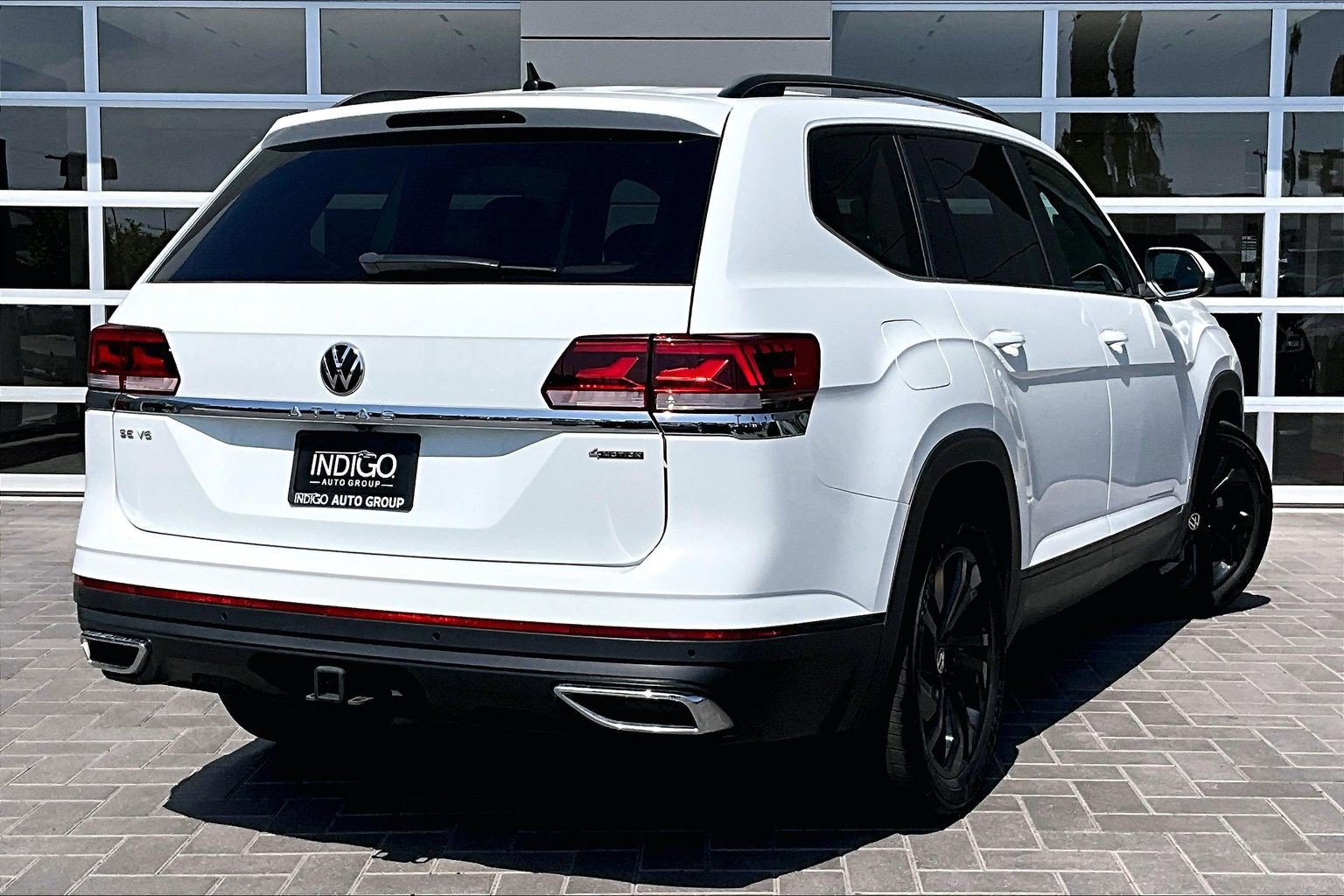 Used 2023 Volkswagen Atlas SE w/ Black Wheel Package AWD/4WD image 11