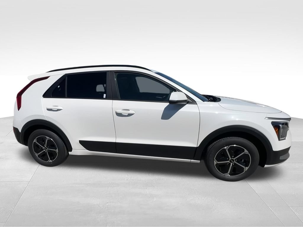 New 2026 Kia Niro LX FWD image 9