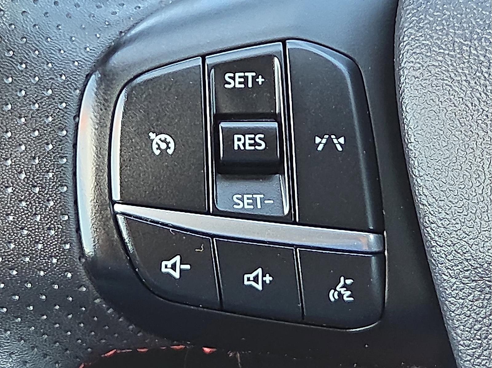 Used 2024 Ford Escape ST-Line image 21