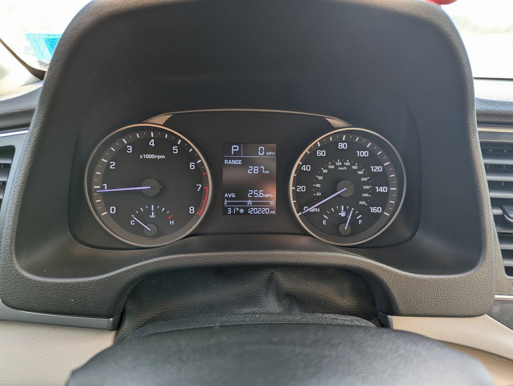 Used 2018 Hyundai Elantra SE image 19