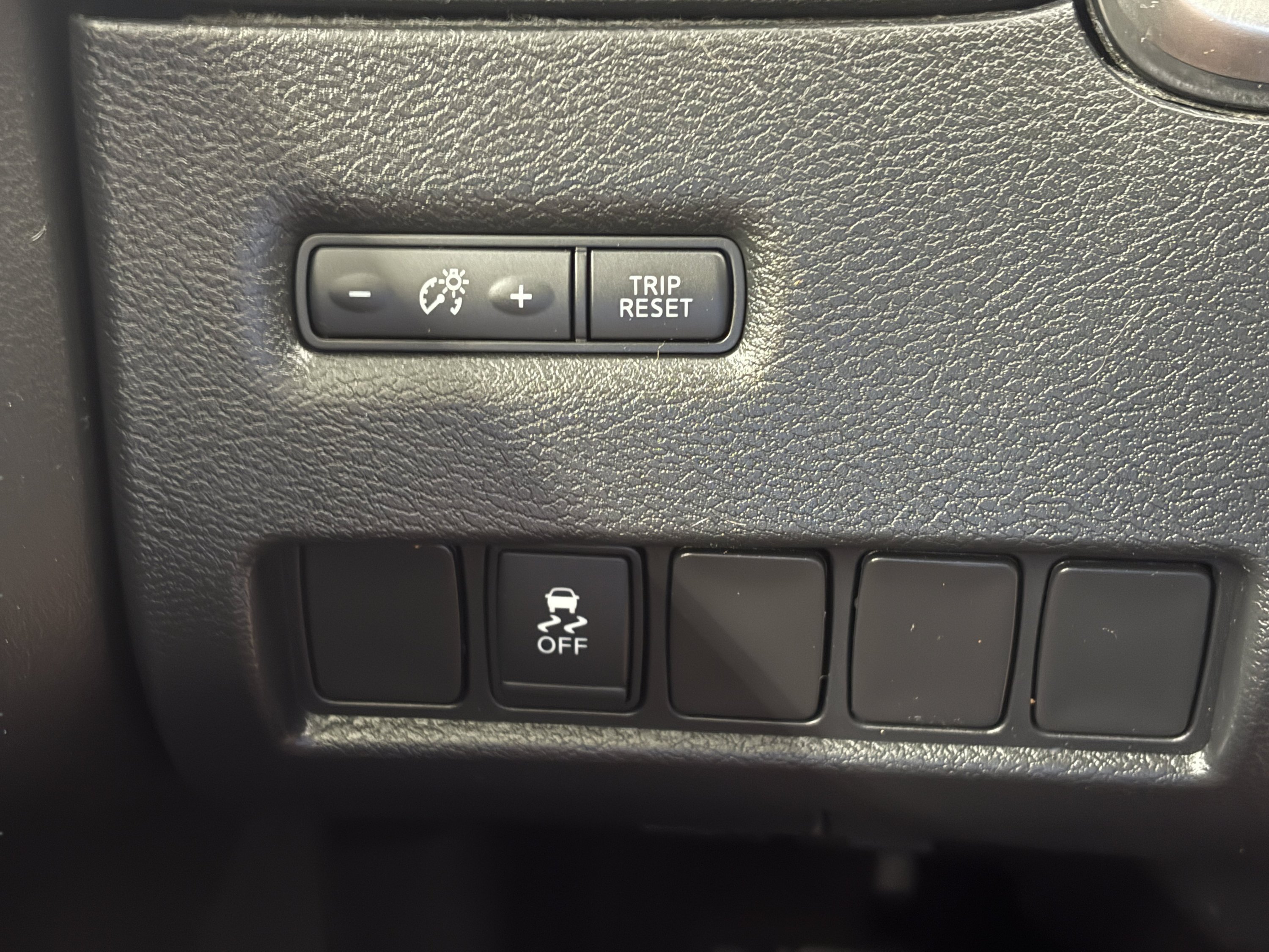 Used 2016 Nissan Murano SV w/ Premium Package AWD/4WD image 18
