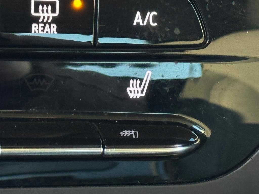 Used 2023 Buick Envision Preferred image 29