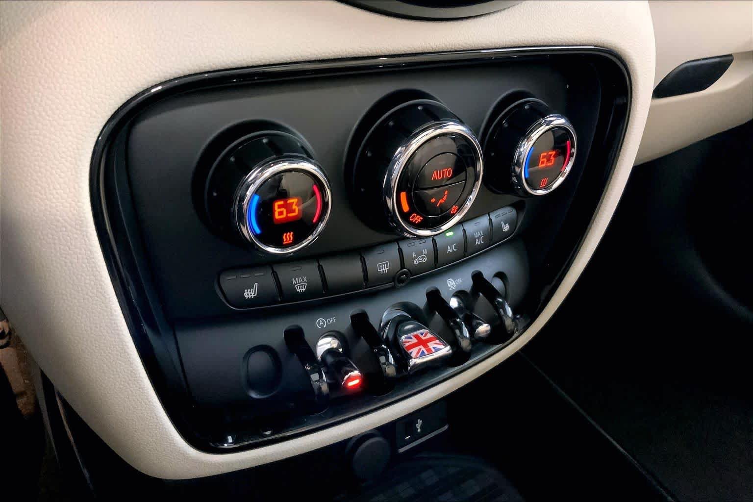 Used 2019 MINI Cooper Clubman S w/ Starlight Blue Edition FWD image 35