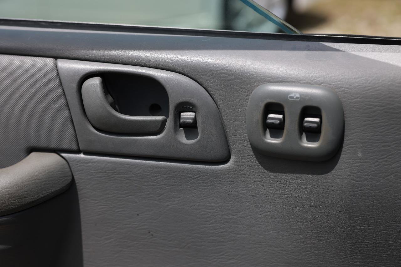 Used 2005 Dodge Grand Caravan SE w/ Popular Equipment Group I FWD image 38