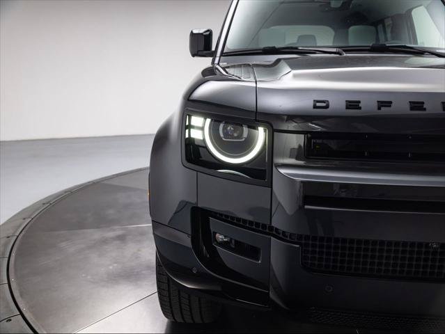 New 2026 Land Rover Defender 110 X-Dynamic SE AWD/4WD image 10