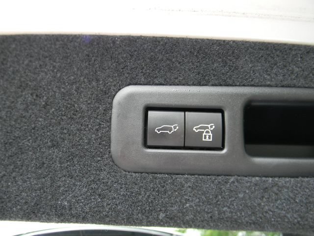 Used 2022 Lexus RX 350L Premium w/ Premium Package AWD/4WD image 27