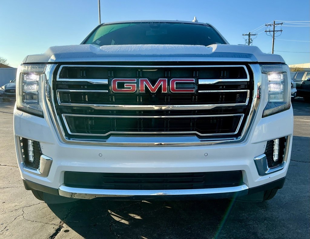 Used 2021 GMC Yukon XL SLT w/ SLT Luxury Plus Package image 12