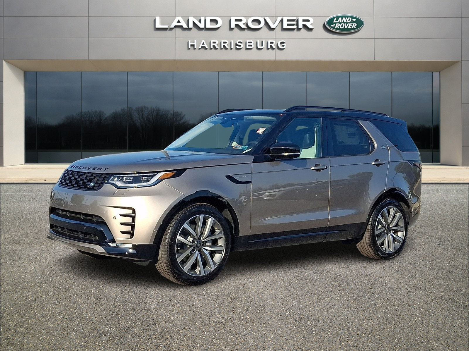 New 2026 Land Rover Discovery Dynamic SE AWD/4WD image 1