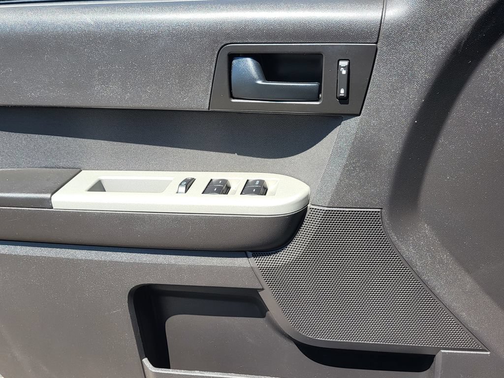 Used 2012 Ford Escape XLT AWD/4WD image 27