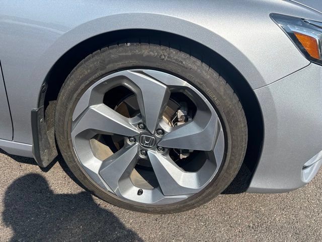 Used 2018 Honda Accord Touring image 13