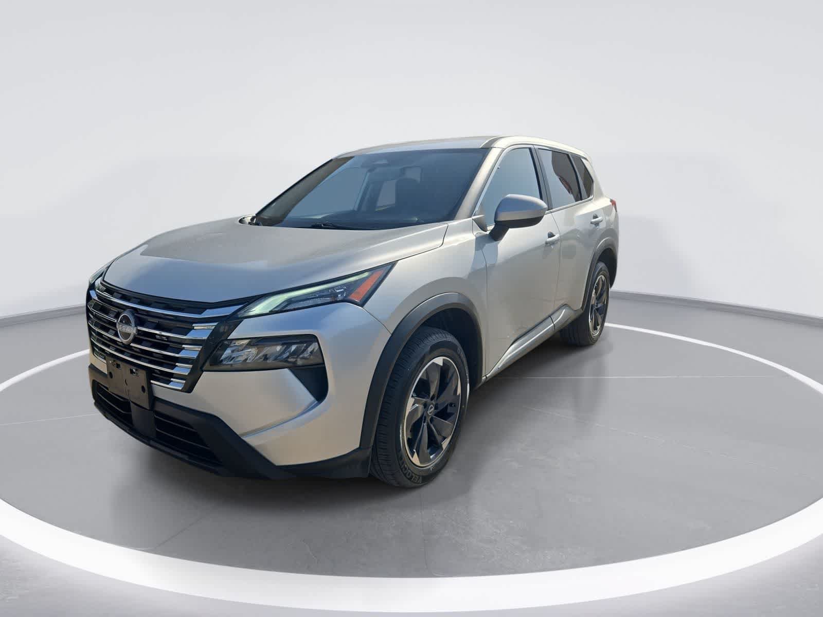 Used 2025 Nissan Rogue SV AWD/4WD image 4
