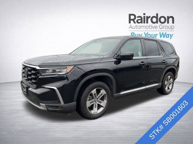 Used 2025 Honda Pilot EX-L image 3