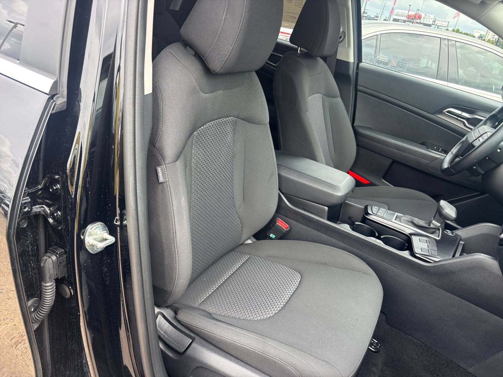 Used 2026 Kia Sportage LX FWD image 35