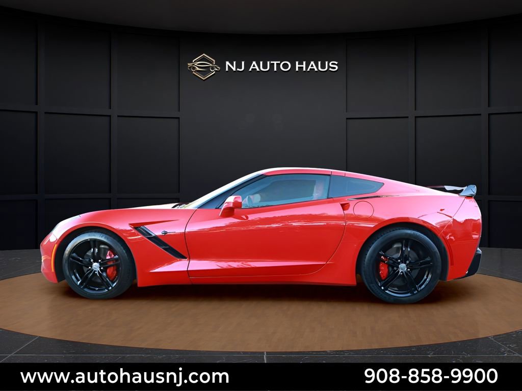 Used 2016 Chevrolet Corvette Stingray Coupe RWD image 3