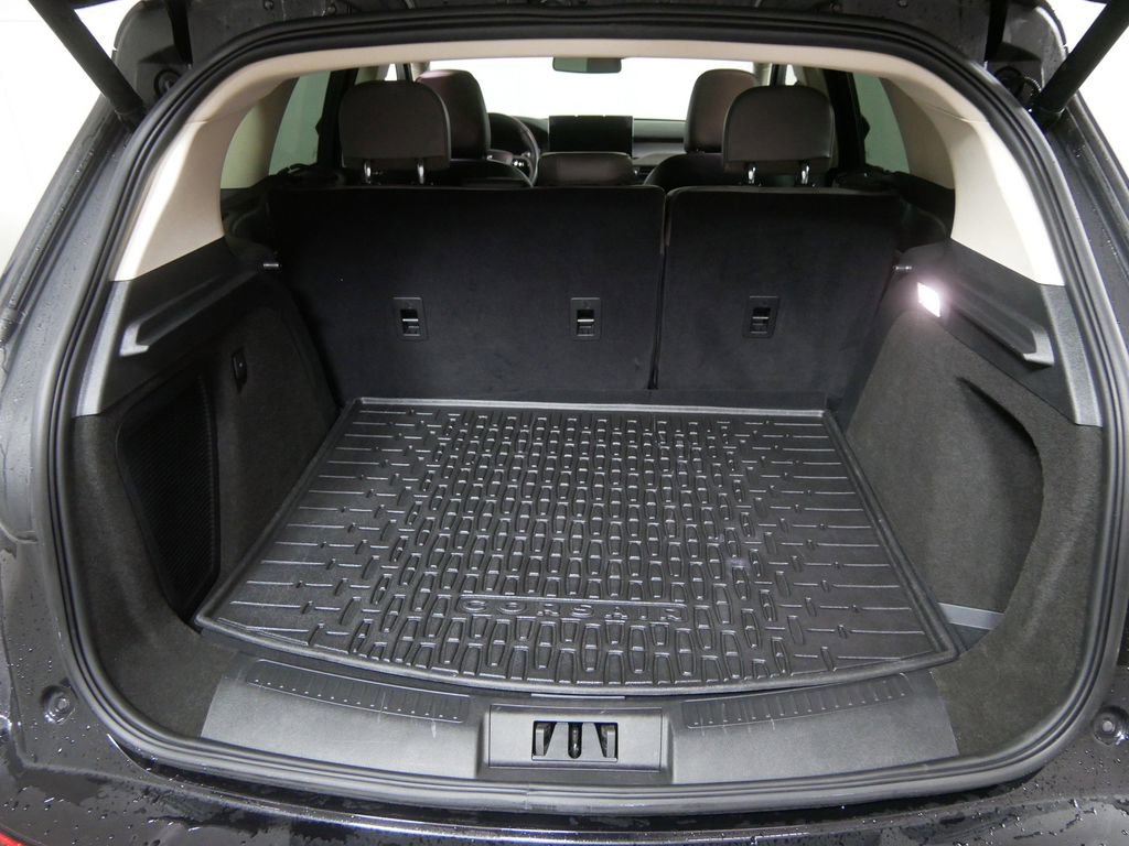 Used 2023 Lincoln Corsair Reserve w/ Towing Package image 5