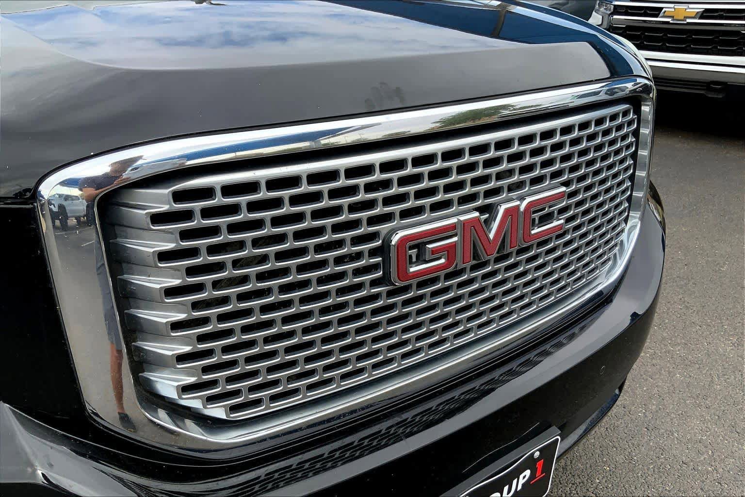 Used 2016 GMC Yukon XL Denali w/ Open Road Package image 30