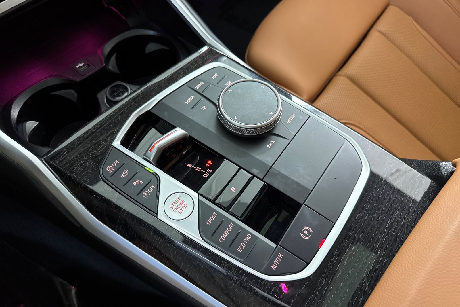 Used 2023 BMW 330i Sedan w/ Parking Assistance Package RWD image 18