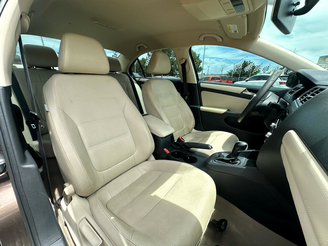 Used 2012 Volkswagen Jetta SE image 11