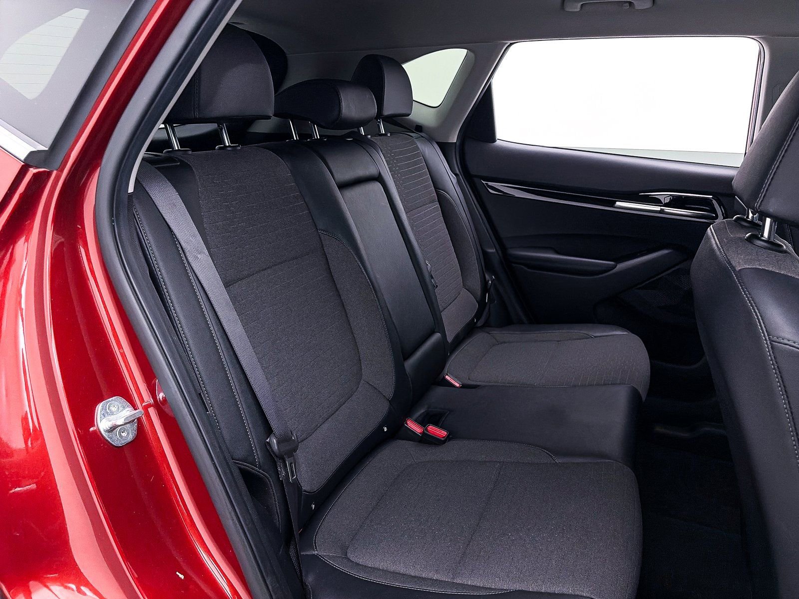 Used 2021 Kia Seltos S image 34