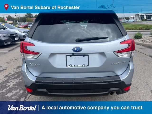 Certified 2023 Subaru Forester Premium AWD/4WD image 5