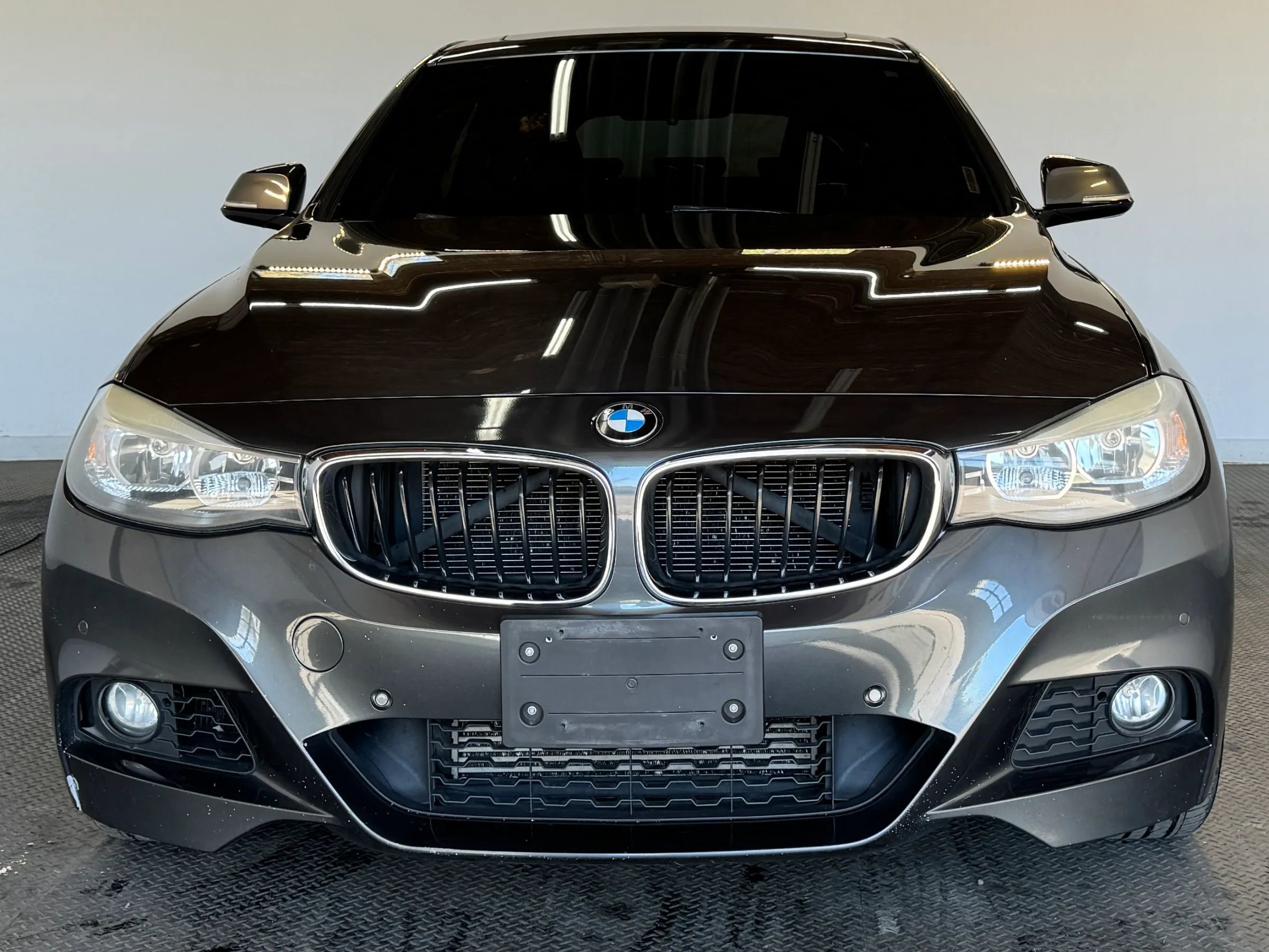 Used 2016 BMW 328i Gran Turismo xDrive image 2