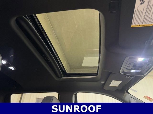 Used 2025 Chevrolet Silverado 1500 High Country w/ High Country Premium Package image 34