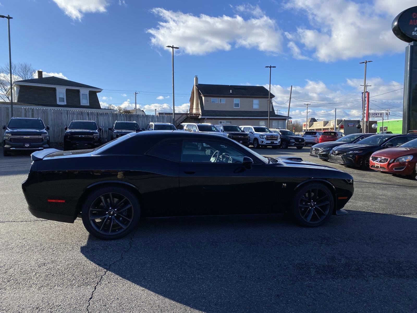 Used 2019 Dodge Challenger R/T Scat Pack w/ Shaker Package image 6