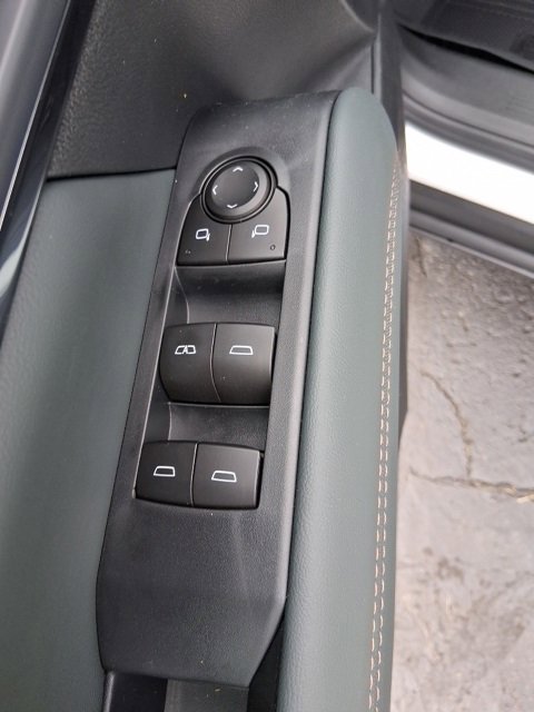 New 2026 GMC Terrain AT4 w/ Convenience Package III image 9