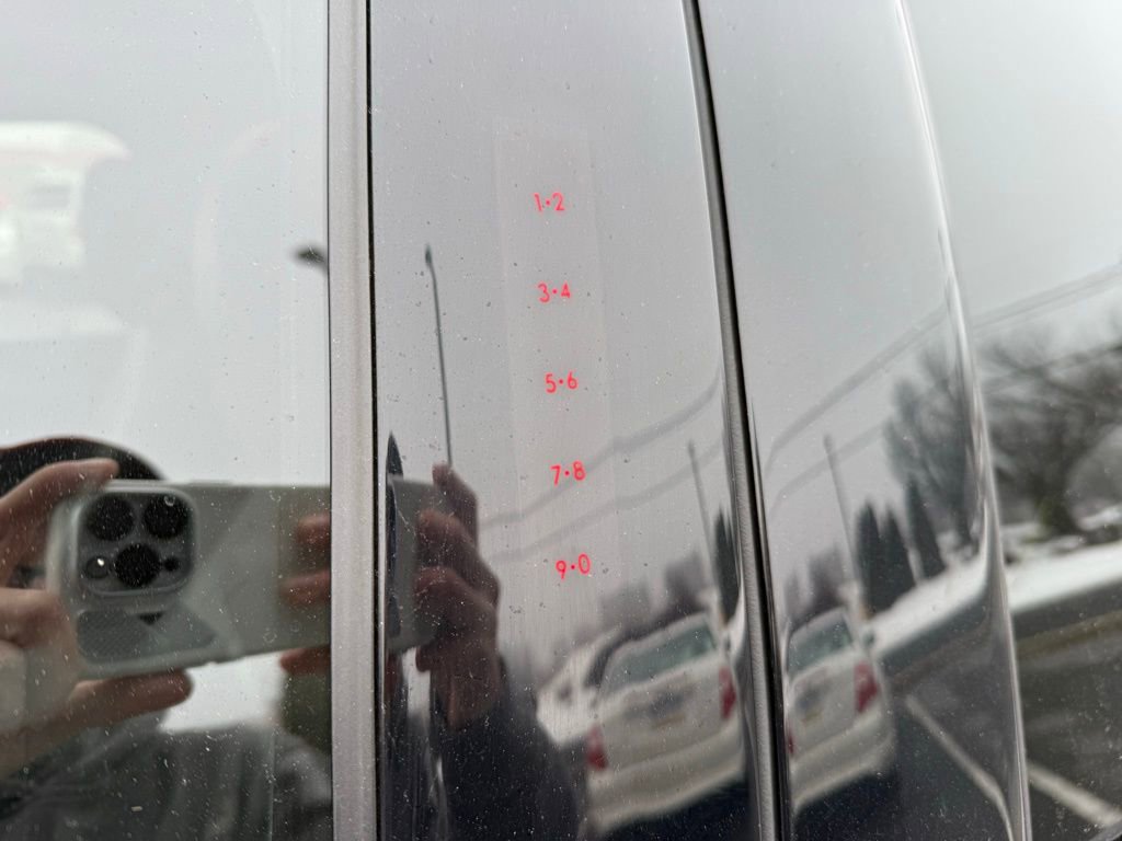 Used 2022 Ford Explorer XLT w/ Equipment Group 202A image 11