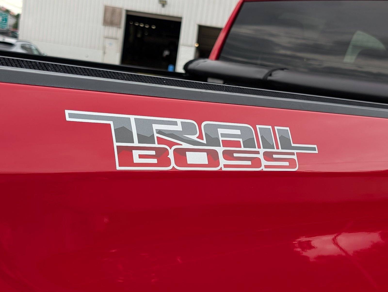 Used 2020 Chevrolet Silverado 1500 Custom Trail Boss w/ Custom Convenience Package AWD/4WD image 9