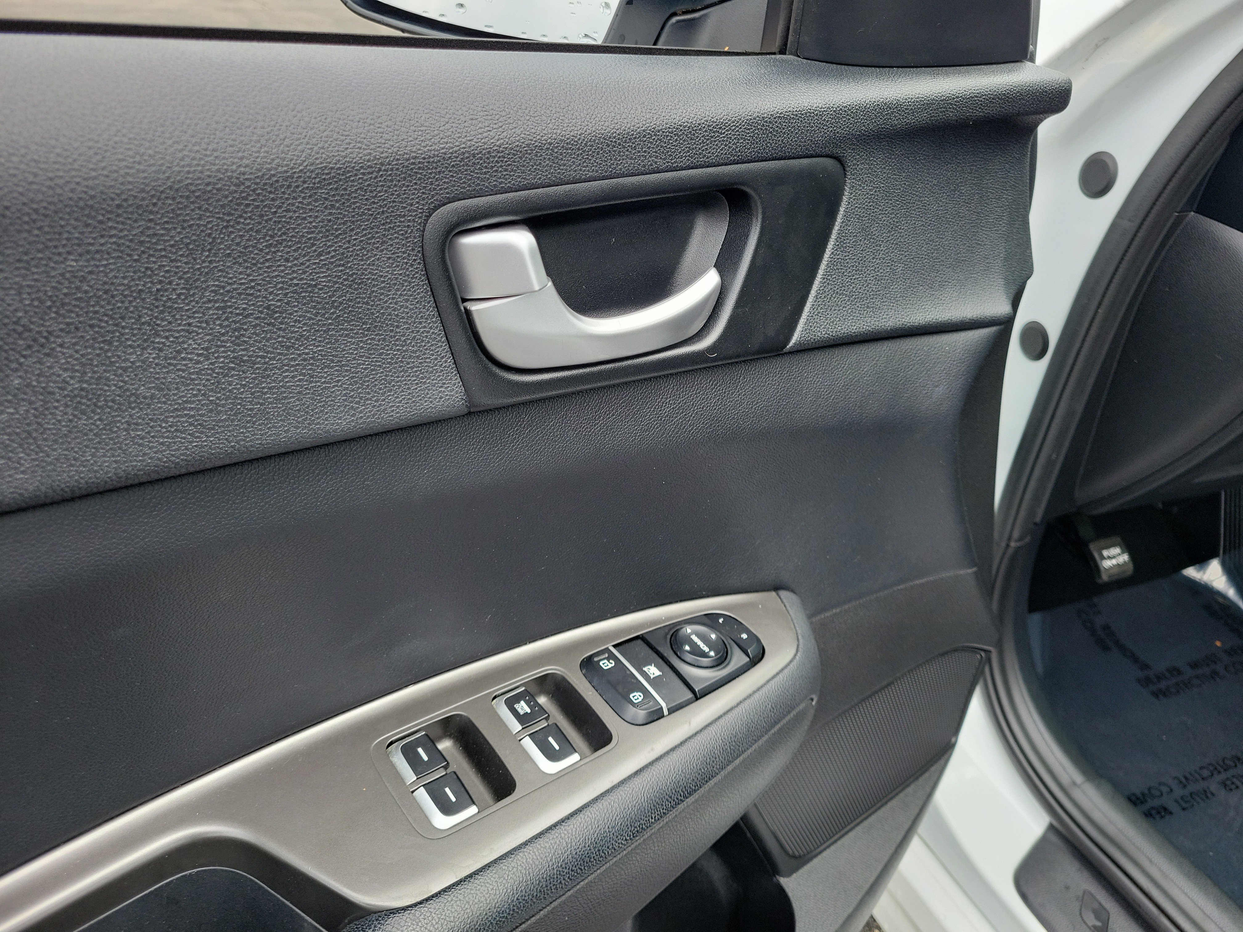 Used 2019 Kia Optima LX FWD image 18