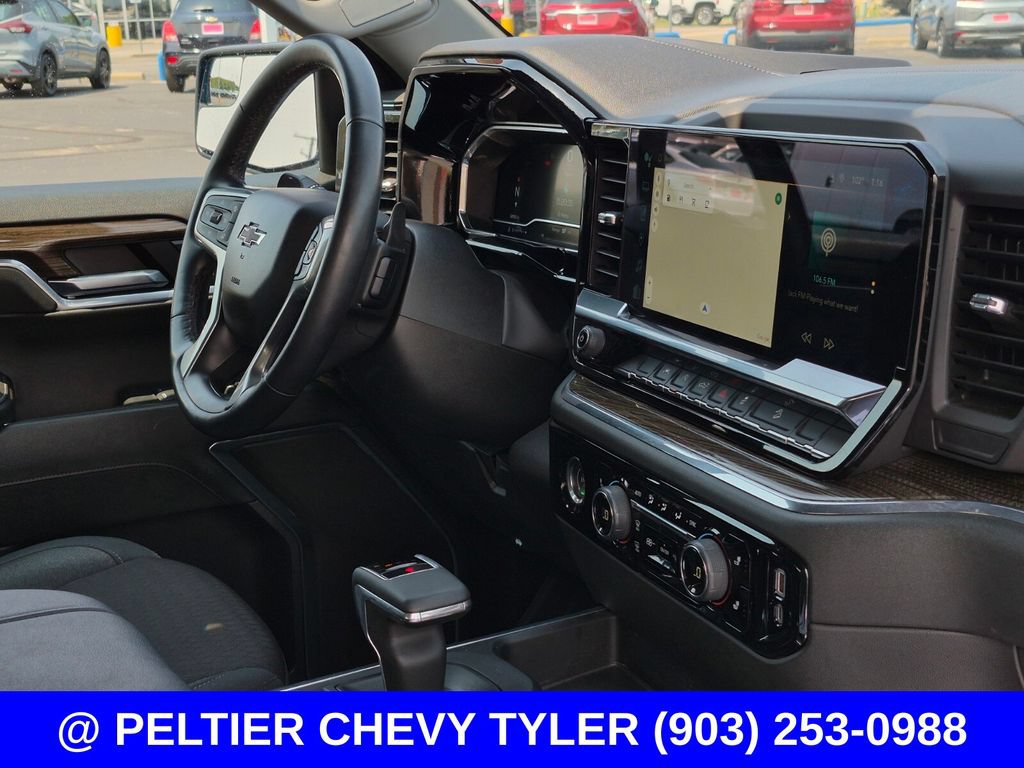 Used 2023 Chevrolet Silverado 1500 RST AWD/4WD image 11