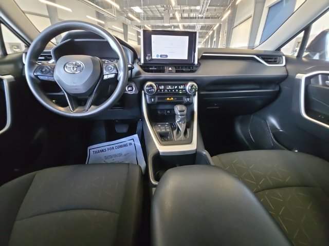 Used 2025 Toyota RAV4 XLE AWD/4WD image 21