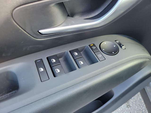 Certified 2026 Hyundai Tucson SE FWD image 12